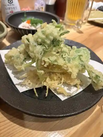 八