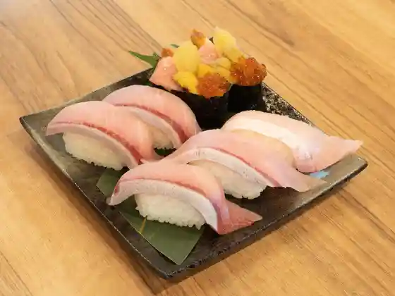 Kitokito Sushi Himi Main Shop