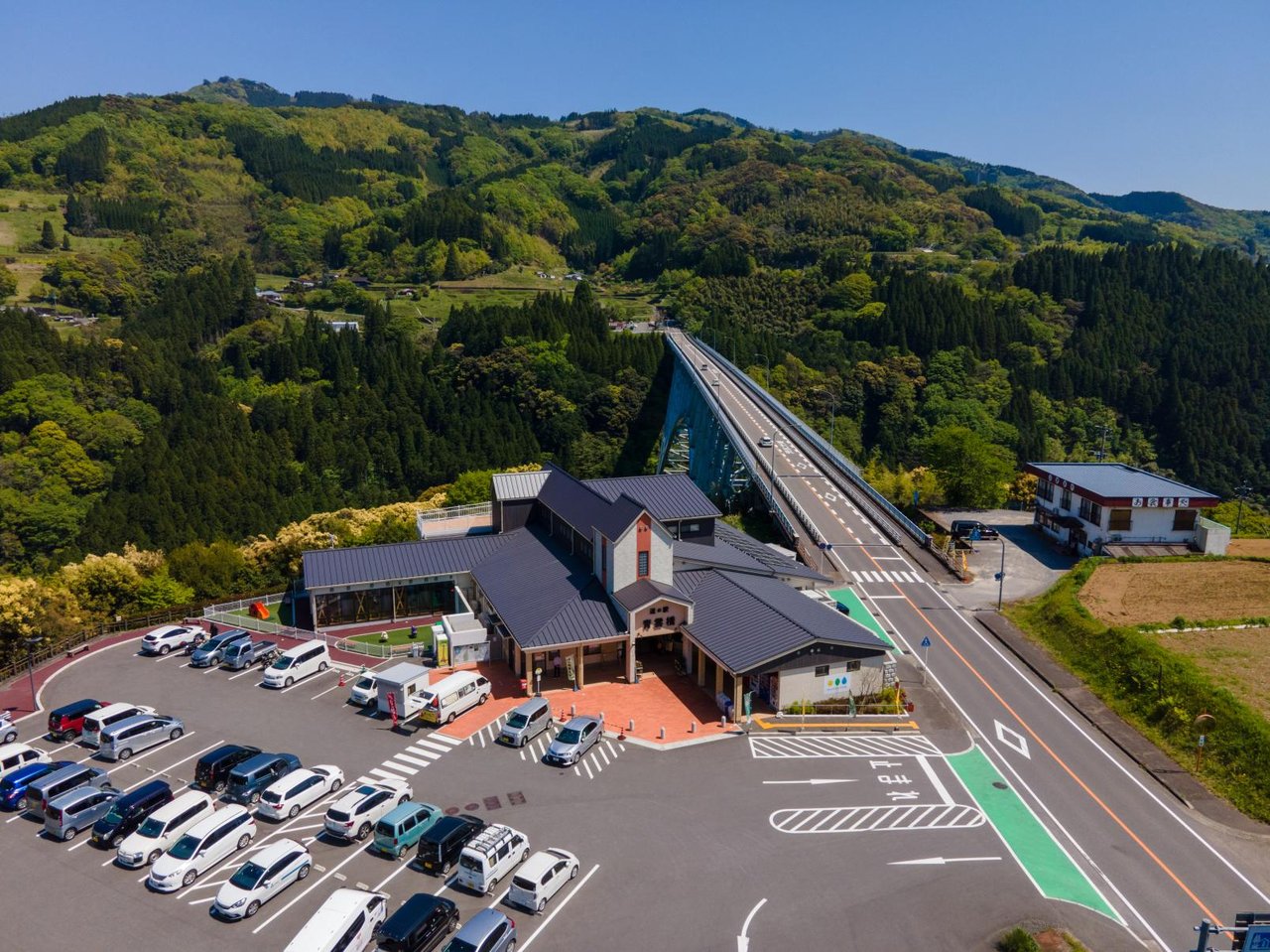 Roadside Station Seiun Bridge