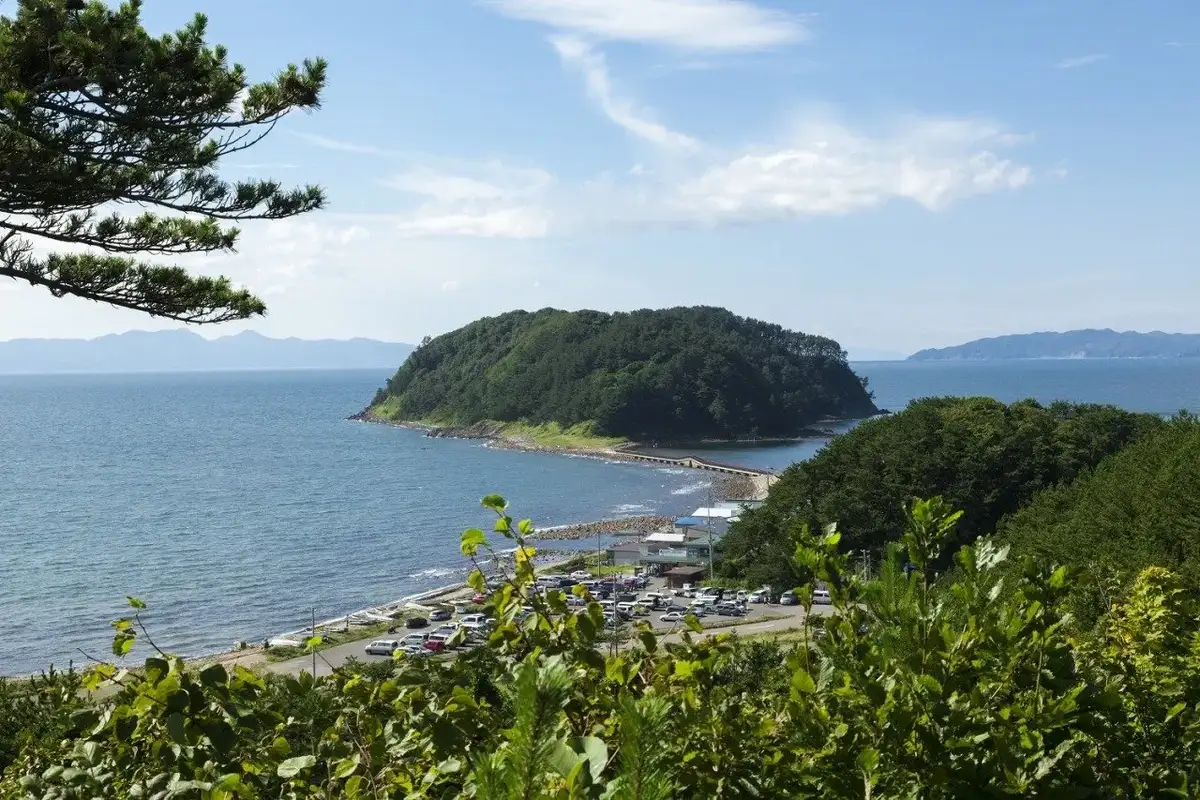 Natsu Haku Peninsula Oshima