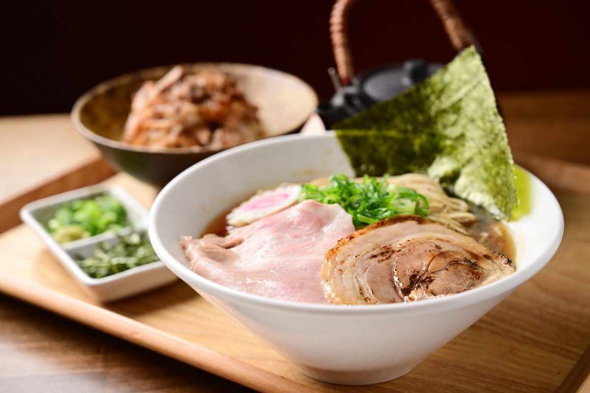 Odashi and Ginshari Chinese Noodles Arata
