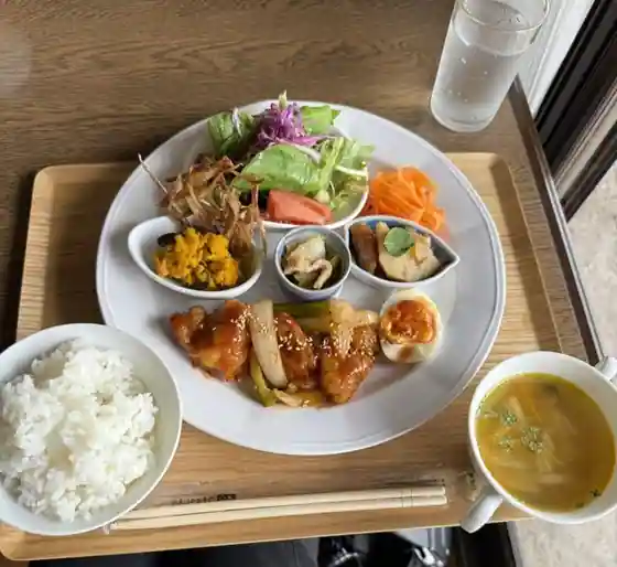 Komichi no Saki no Cafe tsunagu
