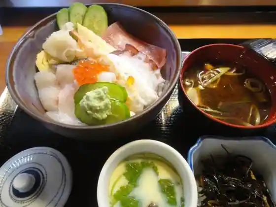 Sakananaka Sushi