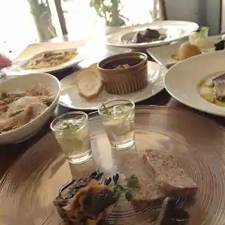 Bistro Ravuniru