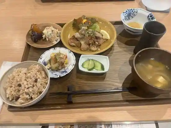 Yawarutsumugido