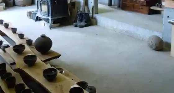 Kamahachi Pottery Studio