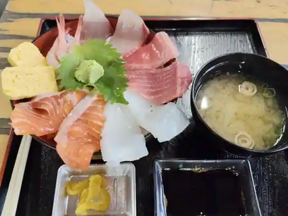 魚稚 相生水産物市場店
