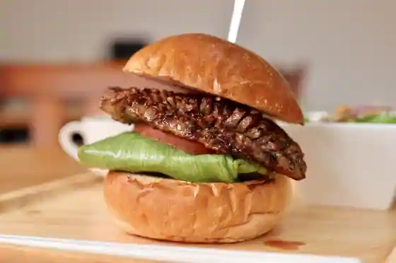 ハンバーガー モミジ