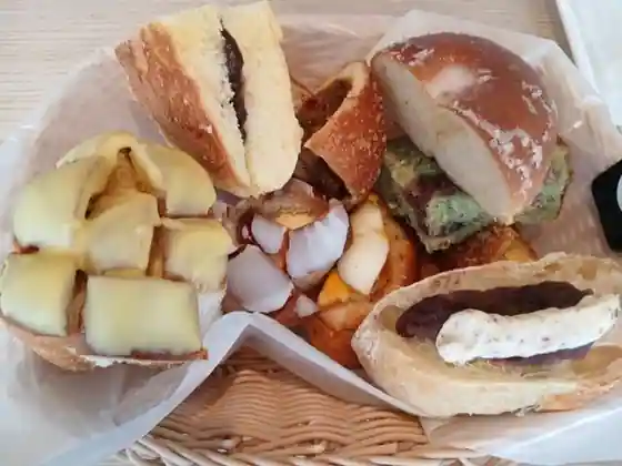 Bakery Do Mi Inami