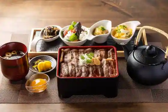 創作料理 吉野