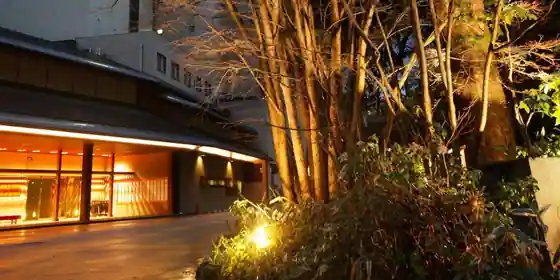 西村屋ホテル招月庭
