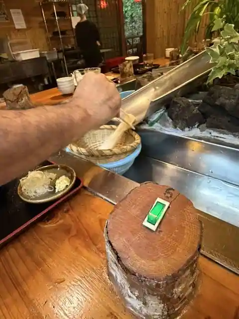 月待の滝 もみじ苑
