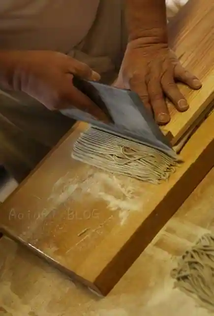 Soba Tokoro I Tomo