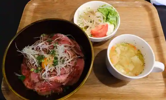 洋食ダイニング 集