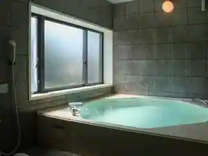旅館あやめ