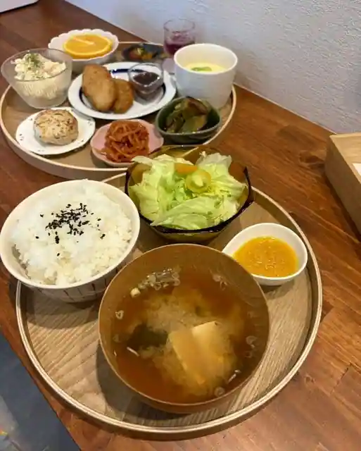 Mama Toko cafe