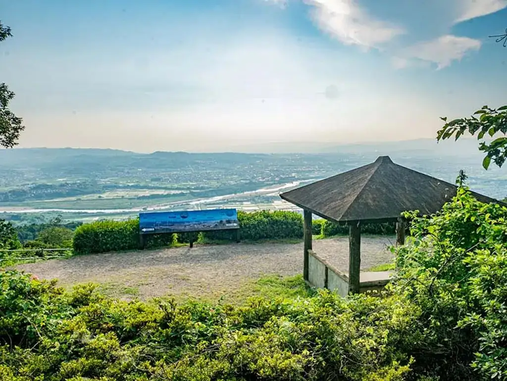 Mando Ro Yama Lookout