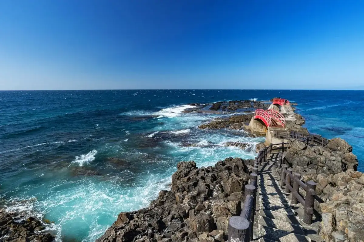 Cape Takanosaki (Horozuki Coast)