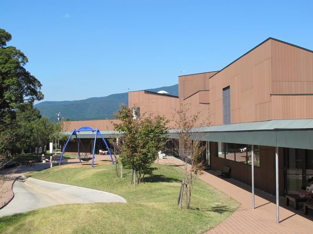 Isahaya Children's Castle at Shirakimine Plateau
