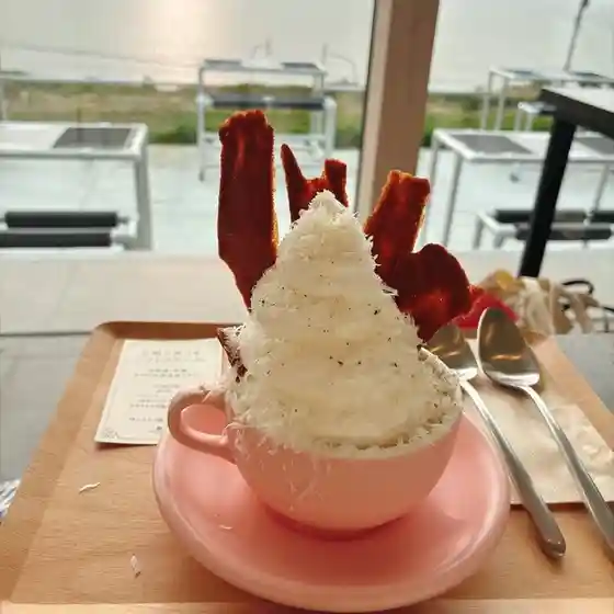 OLA GA TOCHI CAFE
