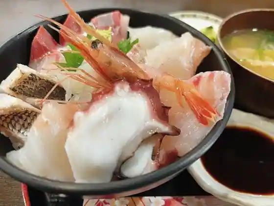 Kaisen Donburi Wara