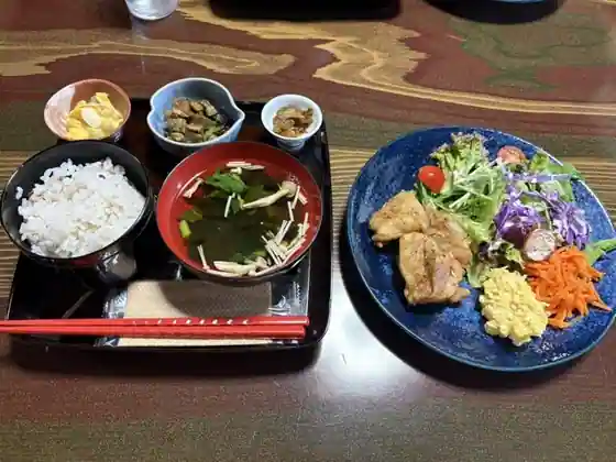 Hyakunen No Ie Cafe To