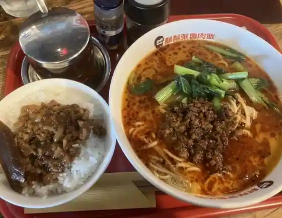 鬍鬚張魯肉飯 金沢工大前店