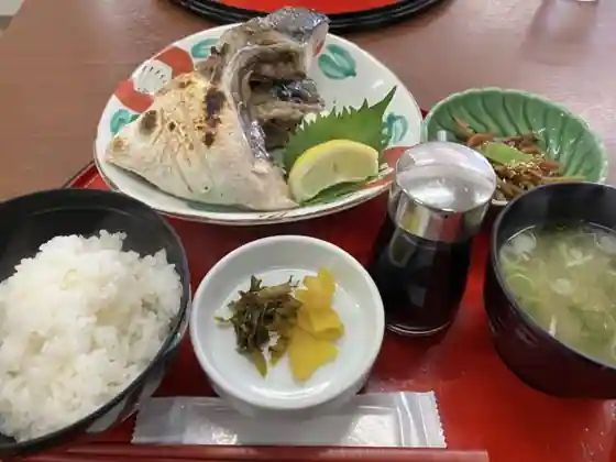 すずなり食堂