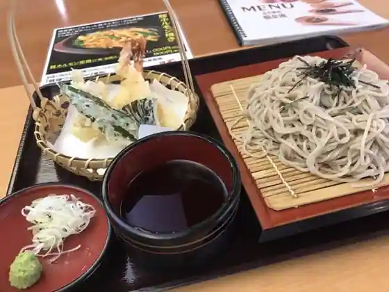 愉楽庵