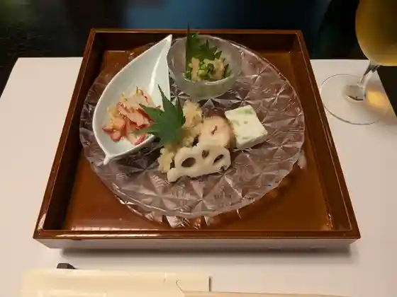 石 亭