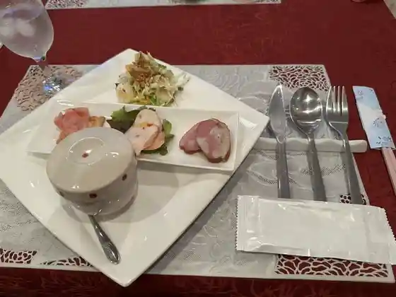 カフェレストラン  びすとろアン