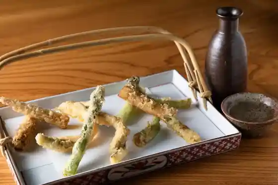 蕎麦と酒おもたか