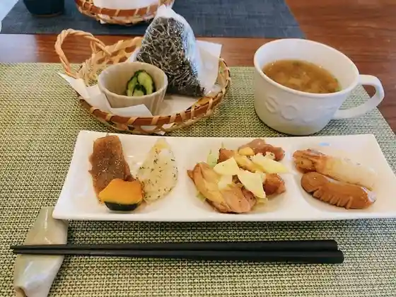 おにぎりカフェ まっちゃん八百や