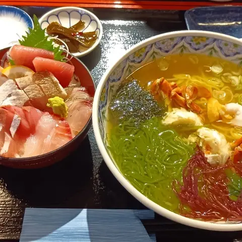 浜の駅おもと愛土館