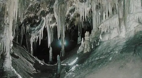 Akka Cave