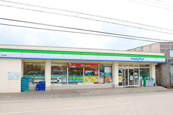 FamilyMart Ie East Store