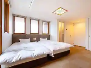 Hotel Raitosutairu