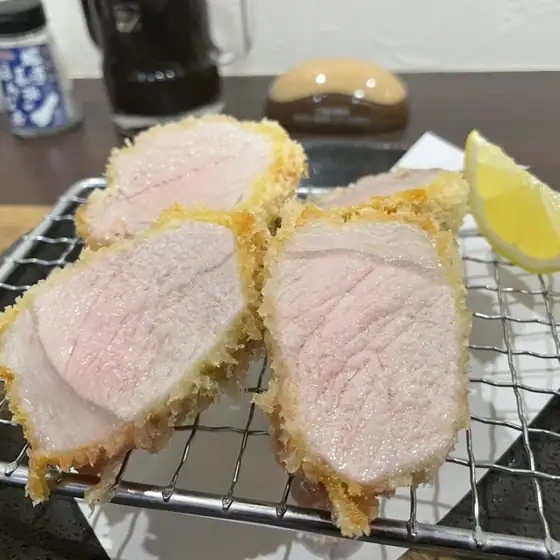 黒豚の館