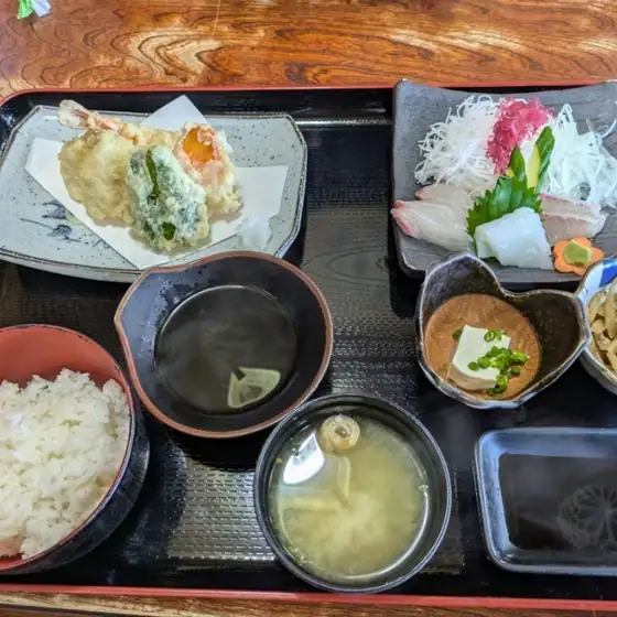 越路浜食堂