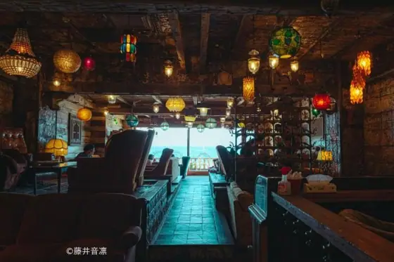 Kaya Cafe Beachside