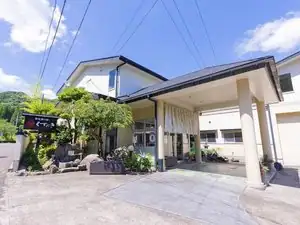 Shibi Yunoyado Kusunoki