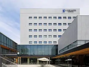S Cube Hotel by Shiroyama