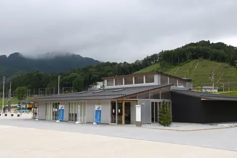 Unosumai Tomosu