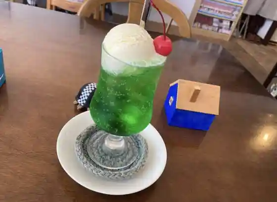 カフェ 路上