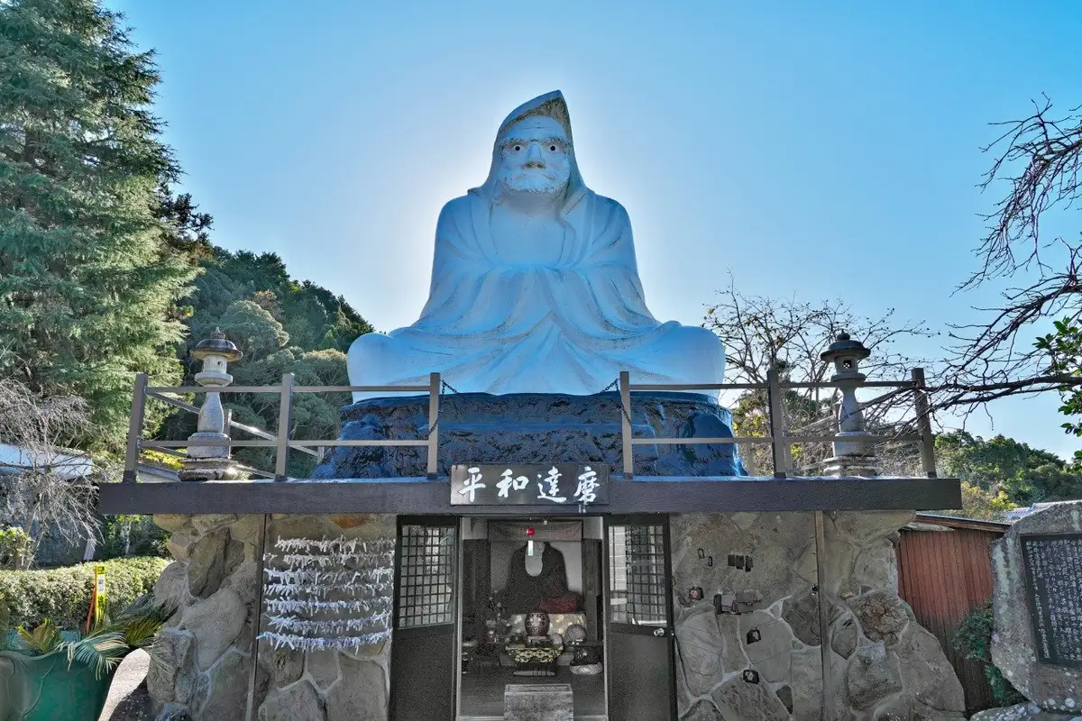 Kozen Tera (Daruma Tera)