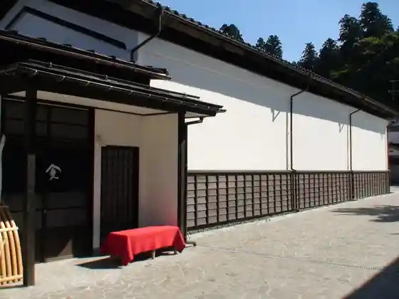 Jinrikisha De Meguru Hokuetsu no Shokyoto Kamo no Streetscape Womeguru Jinrikisha Josha Experience