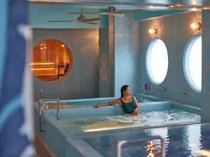 8 Hotel Shonan Fujisawa