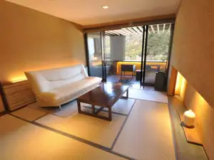 Hakone Yumoto Onsen Aura Tachibana