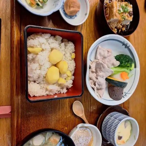 Daiyuzan Chaya Tenngu Niomon Main Store