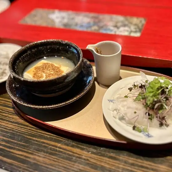 日本料理 湯河原 華暦